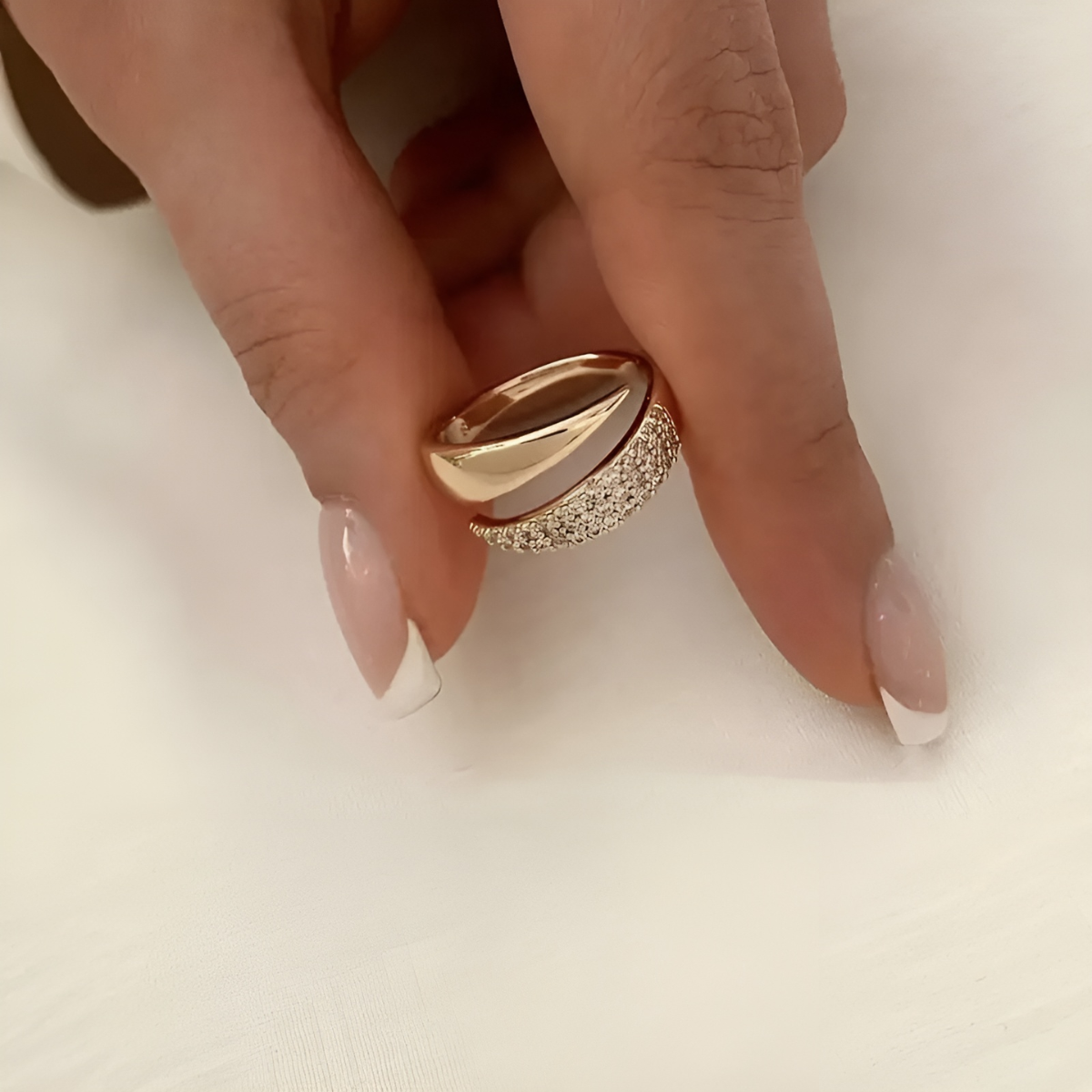 Julie | Elegant Haven-ring